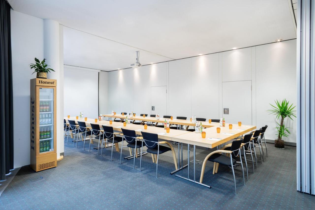 Four Munich Neue Messe Hotel Aschheim Bagian luar foto