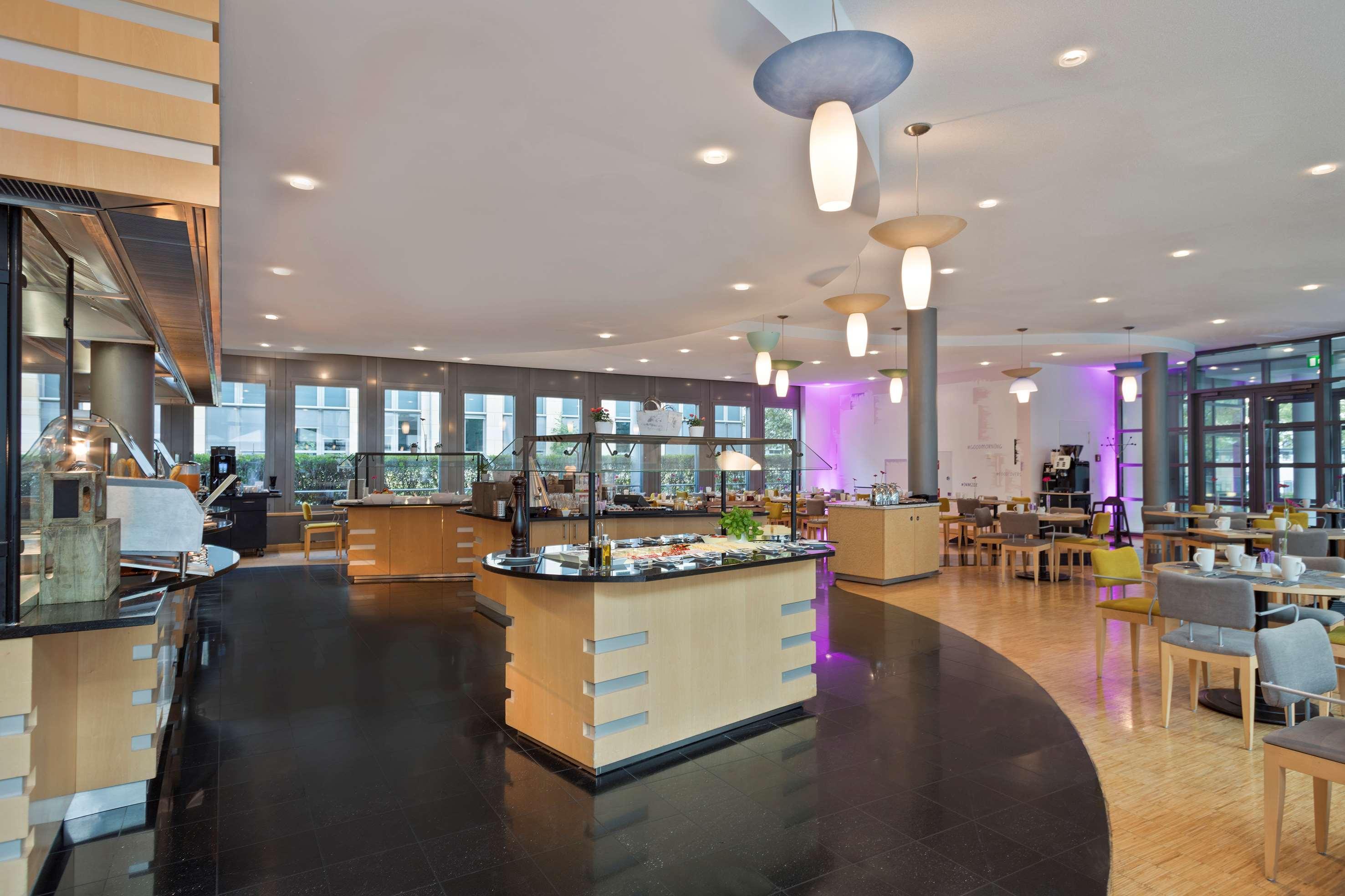 Four Munich Neue Messe Hotel Aschheim Bagian luar foto