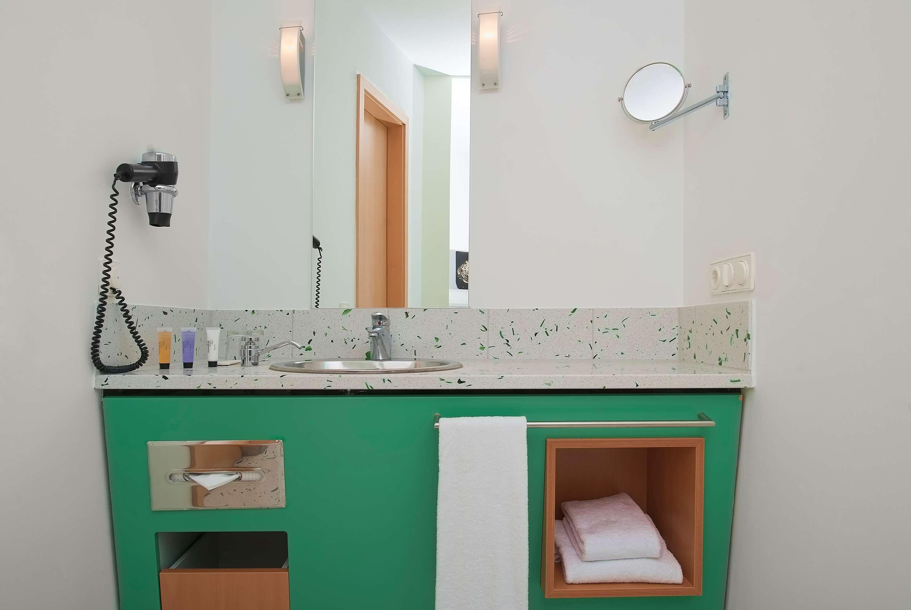 Four Munich Neue Messe Hotel Aschheim Bagian luar foto
