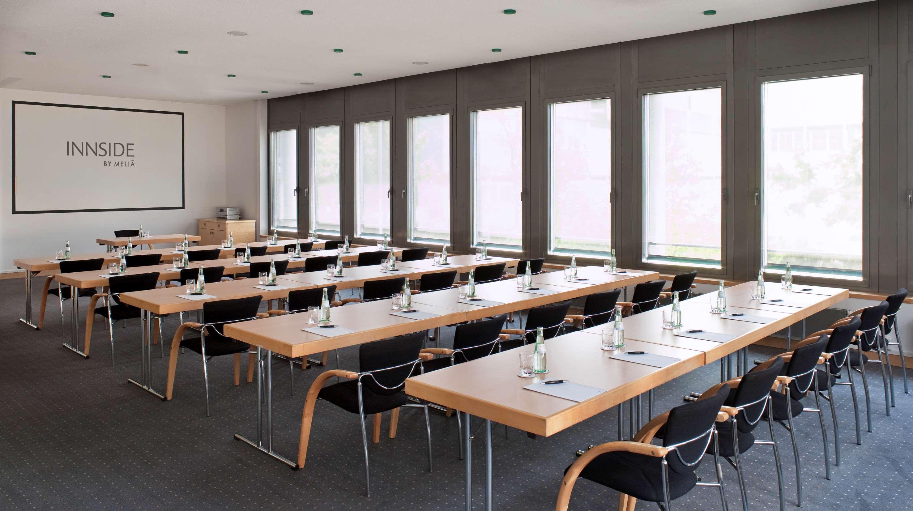 Four Munich Neue Messe Hotel Aschheim Bagian luar foto